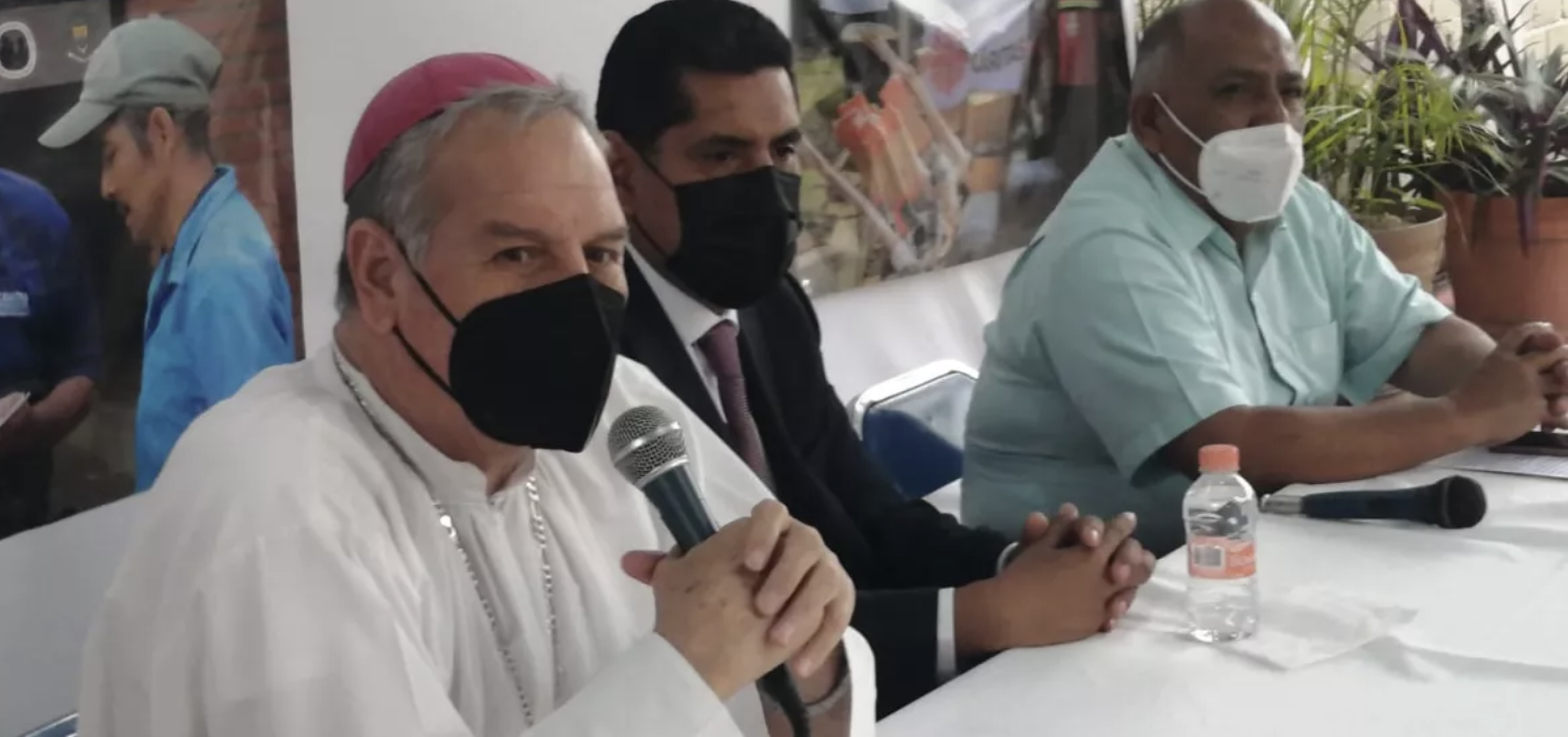 Arzobispo de Mexico agradece ayuda de la Iglesia de Jesucristo
