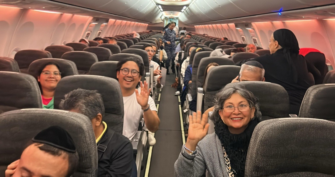 Mexicanos vuelven a casa - Alicia Bárcena: Aviones de la Fuerza Aérea salen de Israel con 276 pasajeros - SinEmbargo MX